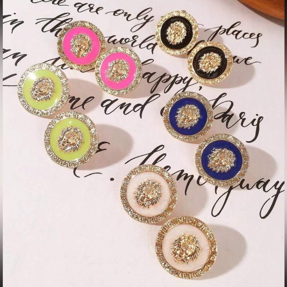 NWT Green Lion Head Stud Earrings! Gold Tone Round Button. Luxury Leo. Versace - Picture 4 of 10